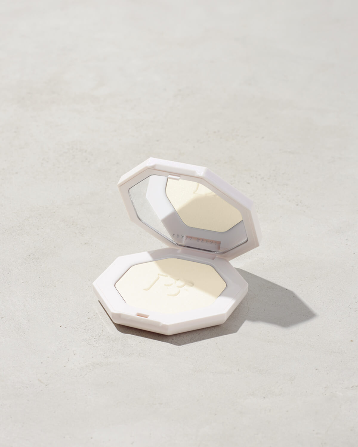 Fenty Beauty Killawatt Freestyle Highlighter