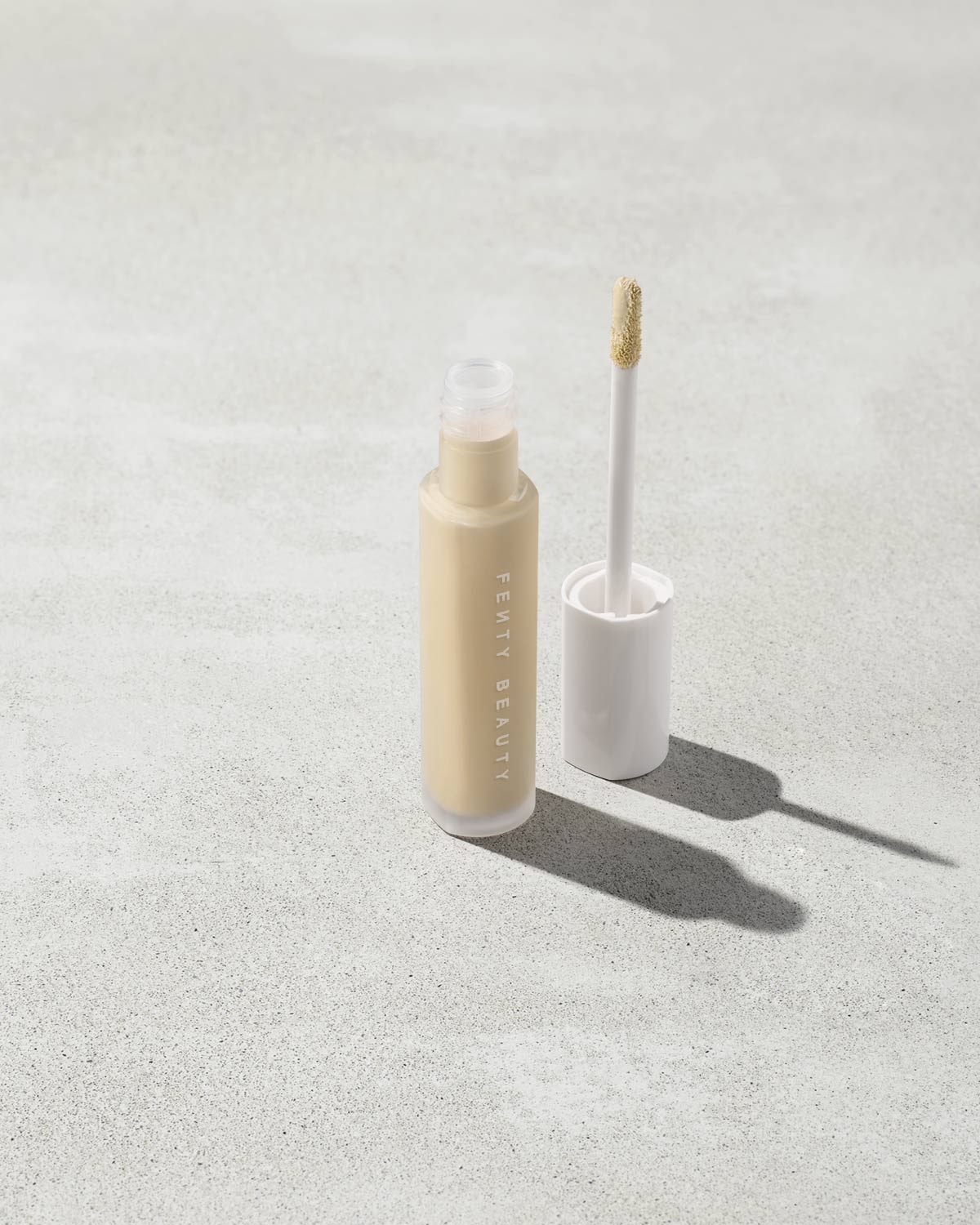 Fenty Beauty Pro Filt'r Instant Retouch Concealer