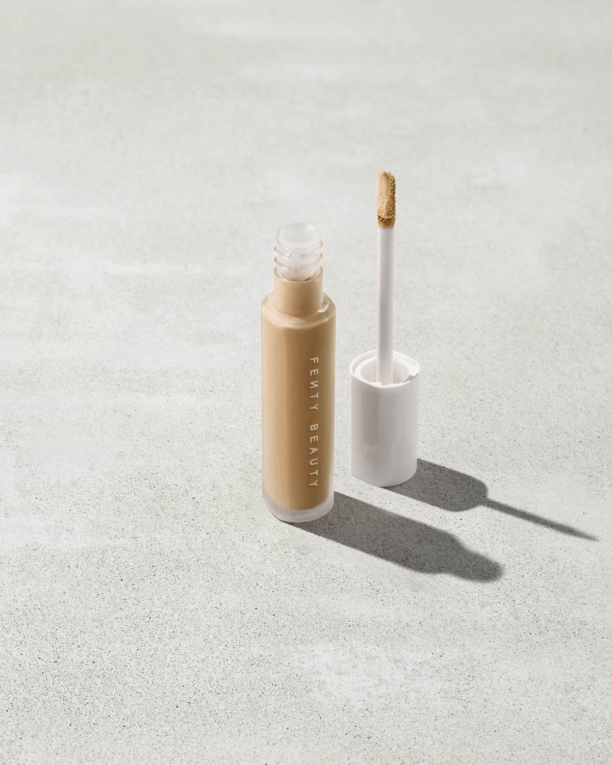 Fenty Beauty Pro Filt'r Instant Retouch Concealer