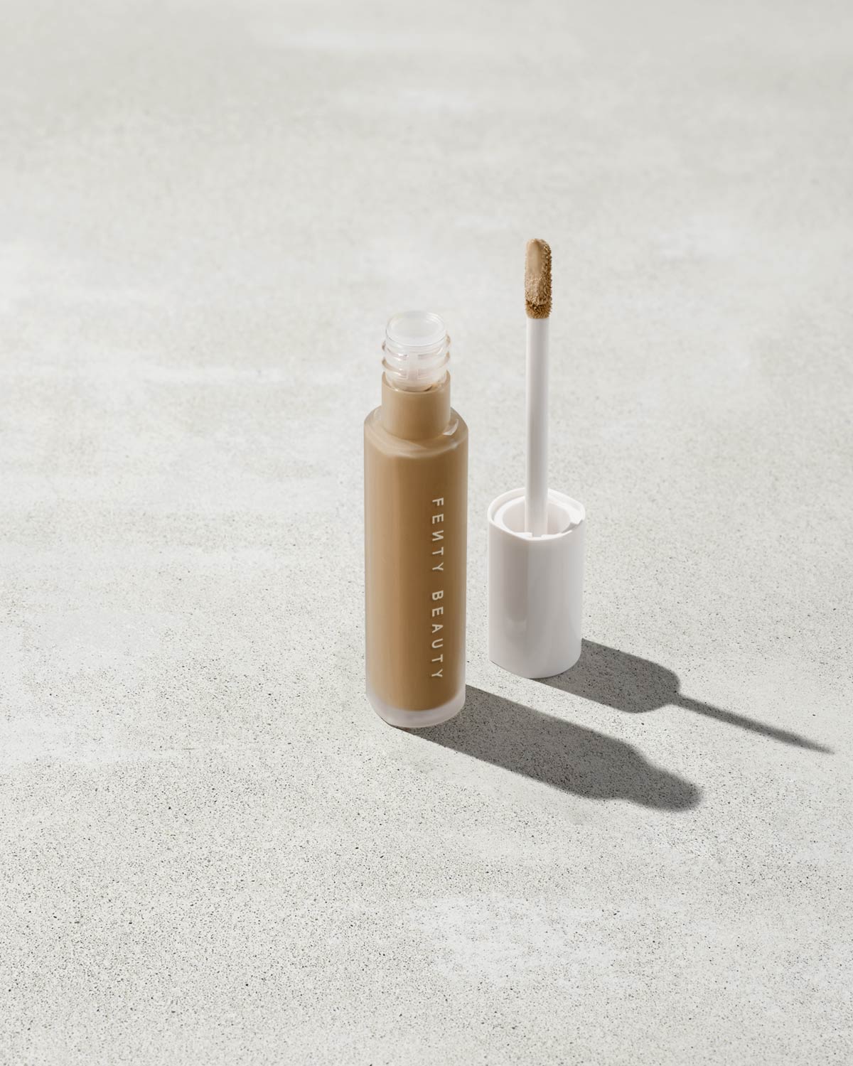 Fenty Beauty Pro Filt'r Instant Retouch Concealer