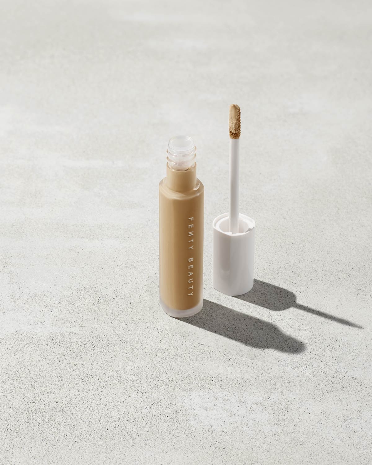 Fenty Beauty Pro Filt'r Instant Retouch Concealer