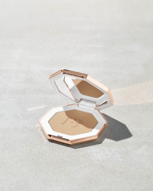 Fenty Beauty Sun Stalk'r Instant Warmth Bronzer