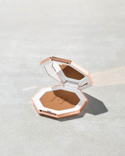 Load image into Gallery viewer, Fenty Beauty Sun Stalk&#39;r Instant Warmth Bronzer